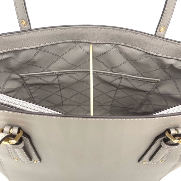 Michael Kors Voyager Tote Bag - Picture 10 of 13